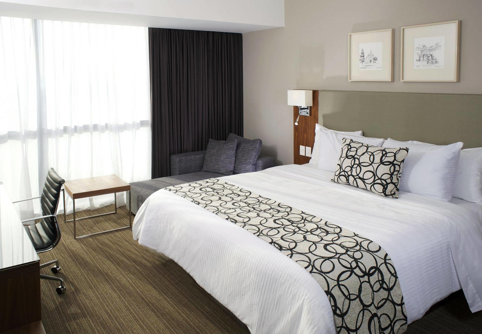 Casa Inn Premium Hotel Queretaro Miranda Екстер'єр фото